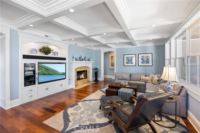 11 Chaparral Court, Rancho Santa Margarita CA: https://media.crmls.org/medias/d45154aa-f0b2-4b50-a3b3-5a827d6c02d7.jpg