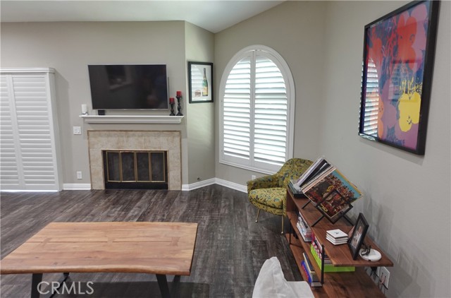 7262 Yellowtail Dr, Huntington Beach CA: https://media.crmls.org/medias/d4516c79-be0f-4a5e-9641-1d494fea3445.jpg