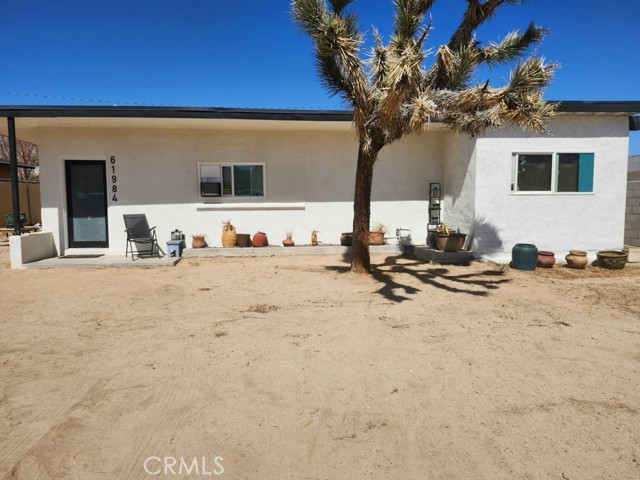 Detail Gallery Image 1 of 4 For 61984 Terrace Dr, Joshua Tree,  CA 92252 - 3 Beds | 2 Baths