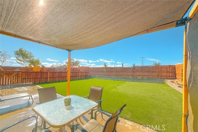 8821 Wadi, Phelan CA: https://media.crmls.org/medias/d451924b-a825-499c-a411-f0564b163536.jpg