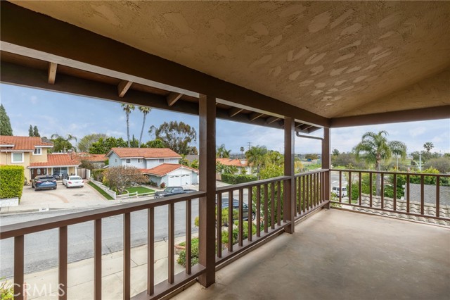 1826 Peninsula Verde Drive, Rancho Palos Verdes, California 90275, 4 Bedrooms Bedrooms, ,3 BathroomsBathrooms,Residential,Sold,Peninsula Verde,SB24043246