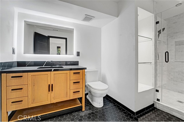 Detail Gallery Image 32 of 34 For 1782 Viewmont Dr, Los Angeles,  CA 90069 - 3 Beds | 4/1 Baths