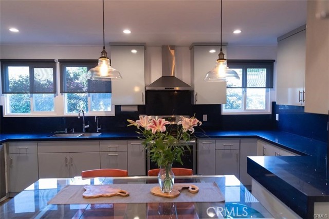 Detail Gallery Image 1 of 9 For 1834 9th St #2,  Santa Monica,  CA 90404 - 1 Beds | 1 Baths