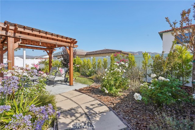 Detail Gallery Image 3 of 53 For 414 Azalea St, Fillmore,  CA 93015 - 3 Beds | 2/1 Baths