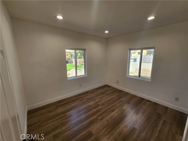 Detail Gallery Image 5 of 43 For 7665 Machrea, Tujunga,  CA 91042 - 3 Beds | 2 Baths