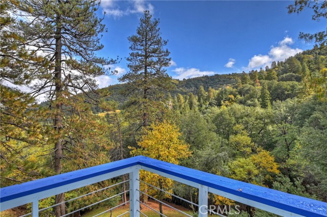 24998 Jewel Dr, Crestline, CA 92325