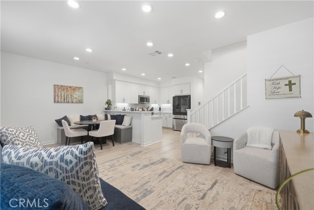 Front Image Thumbnail for CRSW26068078