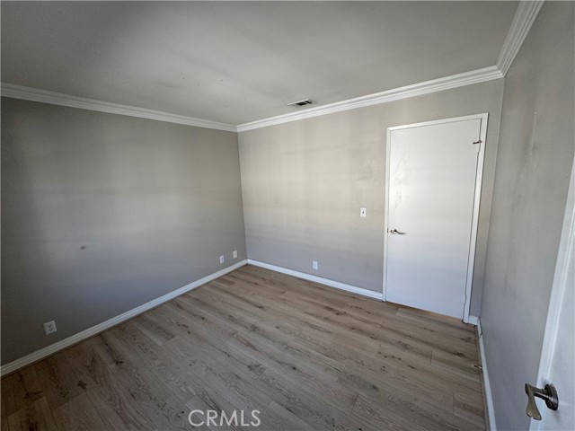 45 Harkness Avenue, Pasadena CA: https://media.crmls.org/medias/d455d736-a18b-4d98-a18a-d395dab5af18.jpg
