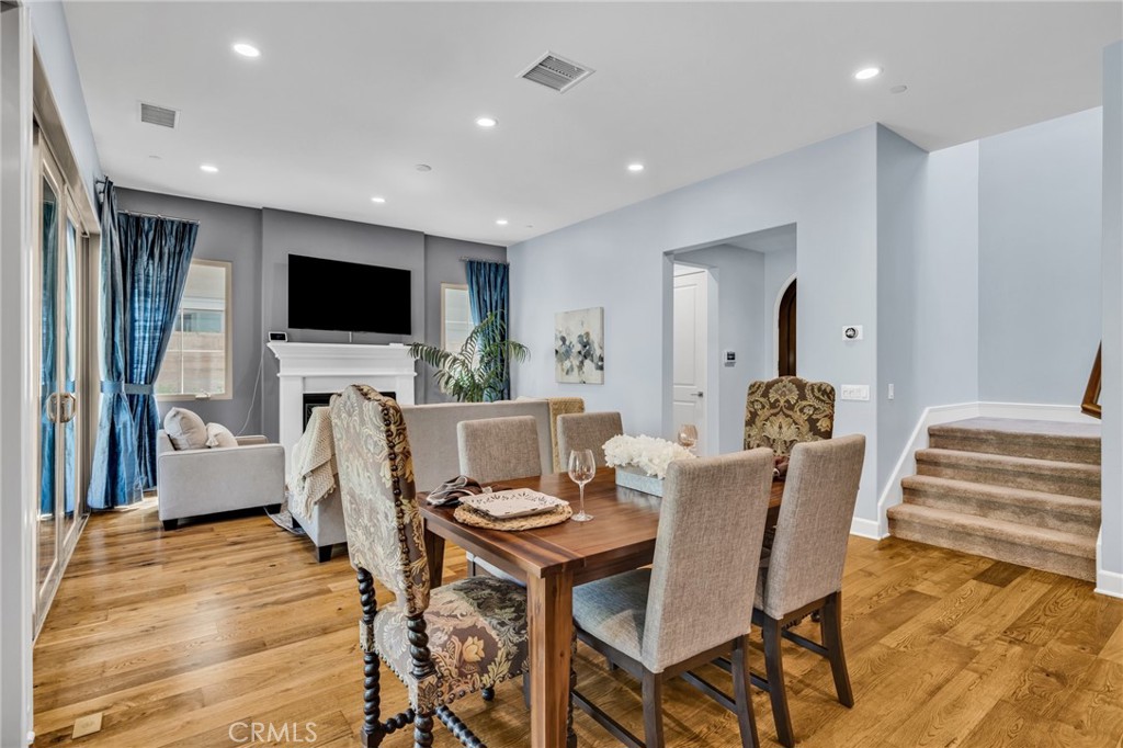 MLS #OC25139999 image #3