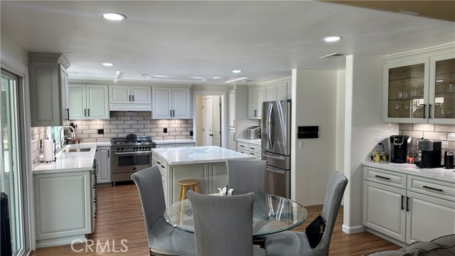 1931 N Redding Way, Upland CA: https://media.crmls.org/medias/d456dec5-0368-4ed9-881e-c3fc8adfffed.jpg