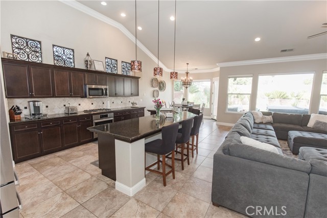 Detail Gallery Image 11 of 65 For 3357 Buckingham, Clovis,  CA 93619 - 4 Beds | 2 Baths