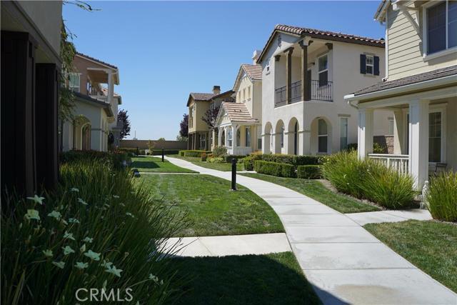 Detail Gallery Image 30 of 31 For 31882 Domenoe Way, Temecula,  CA 92592 - 4 Beds | 3/1 Baths