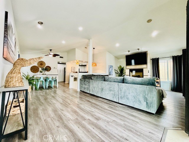 4821 RIVER Avenue, Newport Beach CA: https://media.crmls.org/medias/d4579d9a-8107-4510-aeb8-8d50e918883a.jpg