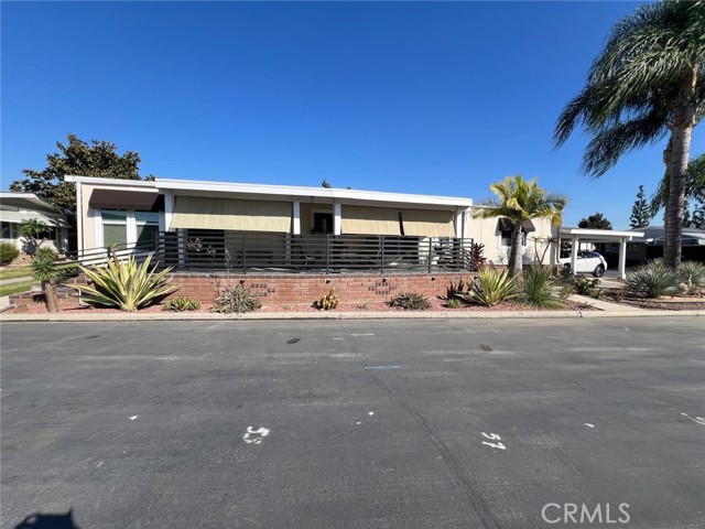 Image 39 of 45 For 215 Clearlake Circle 215