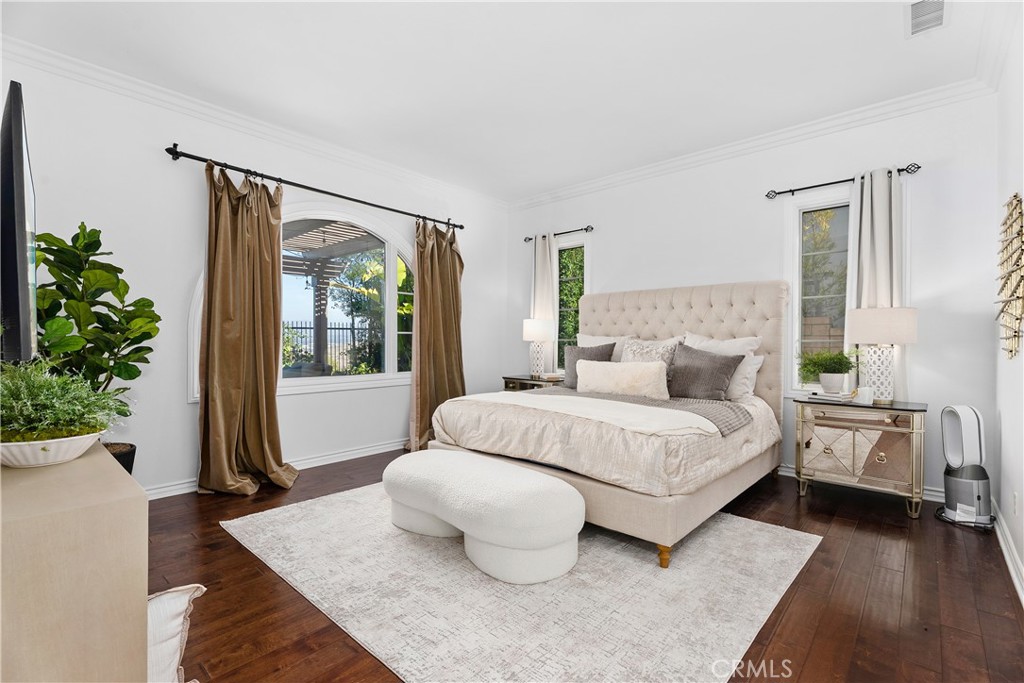 MLS #OC25253669 image #12