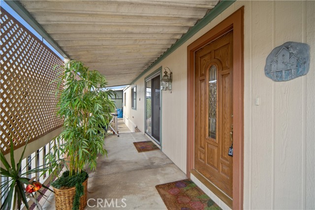 Detail Gallery Image 3 of 33 For 715 Catalpa Ln, Fountain Valley,  CA 92708 - 2 Beds | 2 Baths