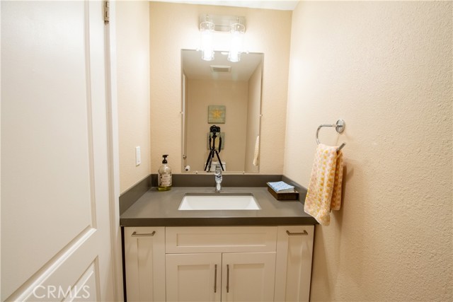 807 El Redondo Avenue, Redondo Beach CA: https://media.crmls.org/medias/d458e7ff-7b4c-460a-b98a-b891b935a19e.jpg