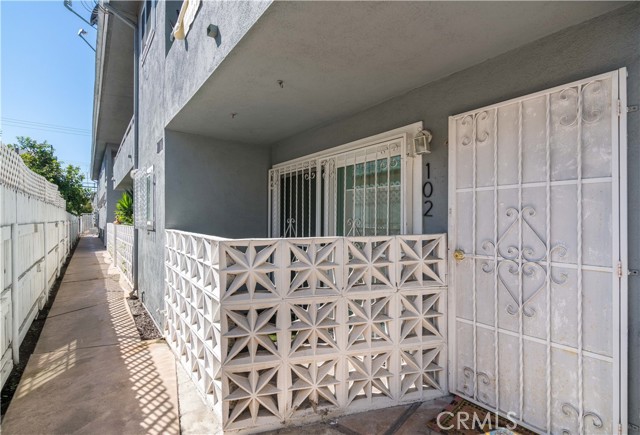 Detail Gallery Image 11 of 16 For 817 Myrtle Ave #102,  Inglewood,  CA 90301 - 2 Beds | 1 Baths