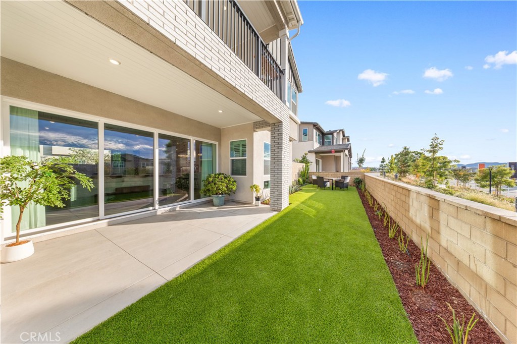 MLS #OC26106995 image #1