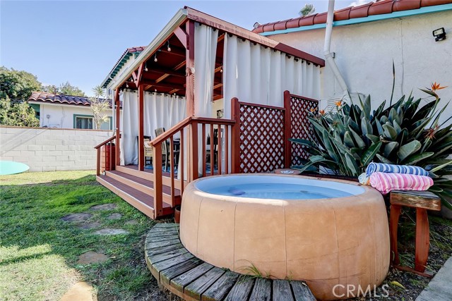 217 Ave E, Redondo Beach, California 90277, 5 Bedrooms Bedrooms, ,2 BathroomsBathrooms,Residential,Sold,Ave E,SB22230929