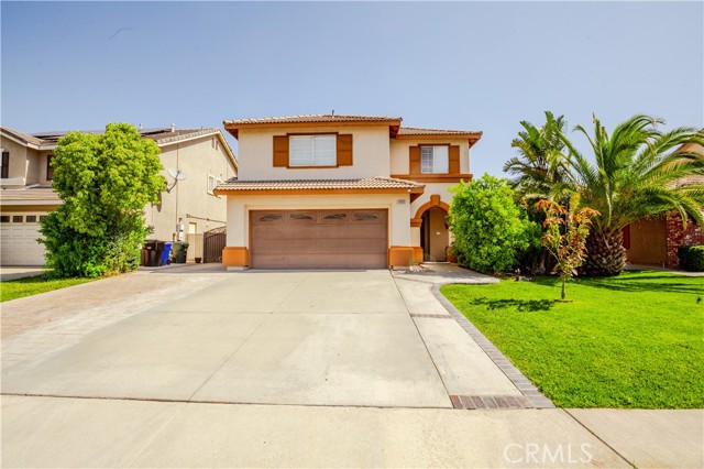 Detail Gallery Image 2 of 27 For 14998 Mustang Ln, Fontana,  CA 92336 - 3 Beds | 2/1 Baths