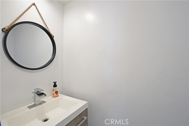 Detail Gallery Image 24 of 37 For 16126 Cornuta Ave #111,  Bellflower,  CA 90706 - 3 Beds | 2 Baths