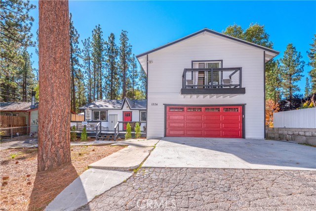 1224 Redwood Drive, Big Bear Lake, CA 