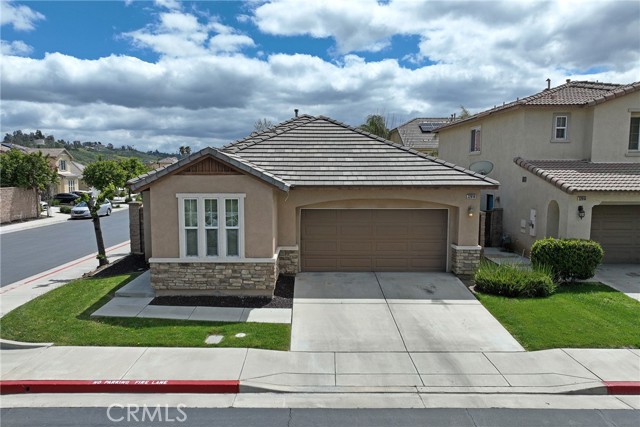 Detail Gallery Image 1 of 21 For 32018 Merano St, Lake Elsinore,  CA 92530 - 3 Beds | 2 Baths