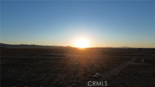 Detail Gallery Image 6 of 9 For 2 Buffalo Trail, Helendale,  CA 92342 - – Beds | – Baths