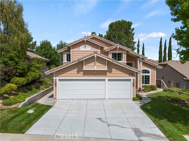 Detail Gallery Image 1 of 1 For 29357 Canyon Rim Pl, Canyon Country,  CA 91387 - 4 Beds | 3 Baths