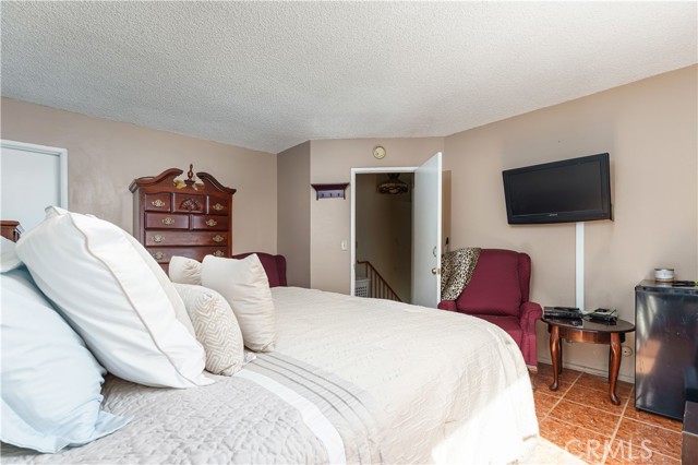 Detail Gallery Image 30 of 39 For 981 W Oliver St, San Pedro,  CA 90731 - 6 Beds | 3 Baths