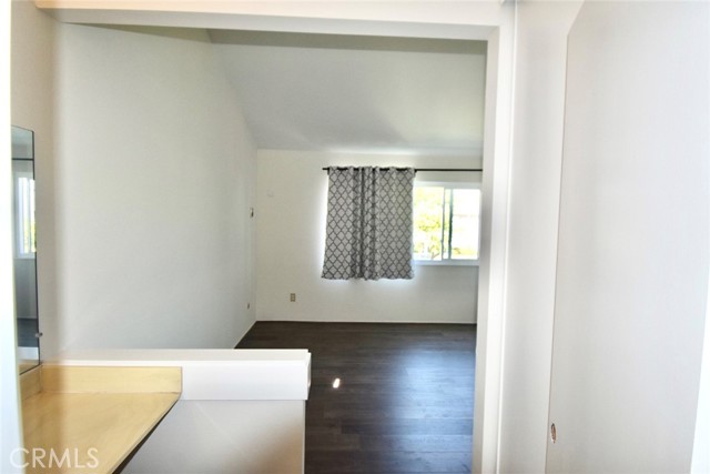 Photo #8: OC23148402 Listing 