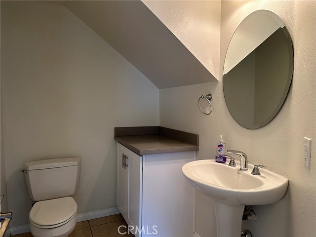 Detail Gallery Image 8 of 18 For 216 Coral Rose, Irvine,  CA 92603 - 2 Beds | 2/1 Baths