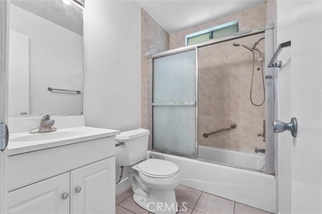 Image 11 of 15 For 426 Orange Avenue E