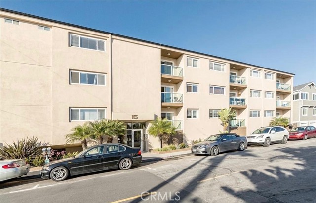 15 15th Street, Hermosa Beach, California 90254, 2 Bedrooms Bedrooms, ,2 BathroomsBathrooms,Residential,Sold,15th,SB22083163