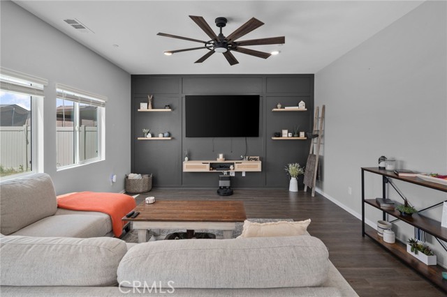 31231 Scrub Jay Road, Winchester CA: https://media.crmls.org/medias/d46156b6-f50c-438d-8156-967fdb0ce299.jpg