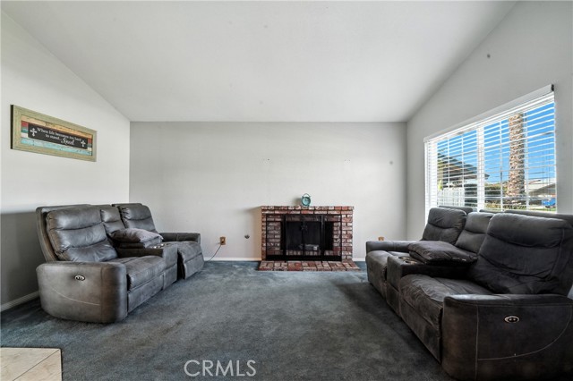 Detail Gallery Image 6 of 22 For 3192 Wishing Well Ct, Jurupa Valley,  CA 91752 - 3 Beds | 2 Baths