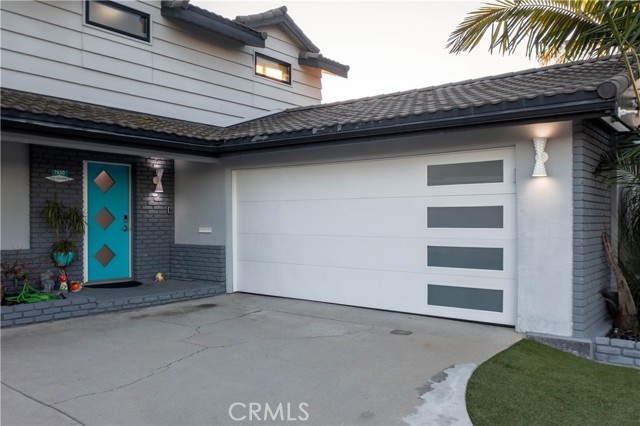 Image 3 of 64 For 7830 Ring Street