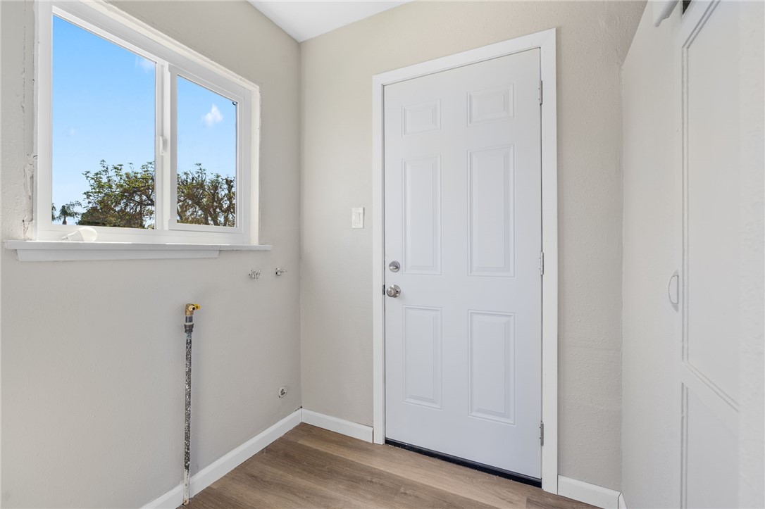 Detail Gallery Image 9 of 23 For 2806 Lawrence Ave, San Bernardino,  CA 92404 - 3 Beds | 2 Baths