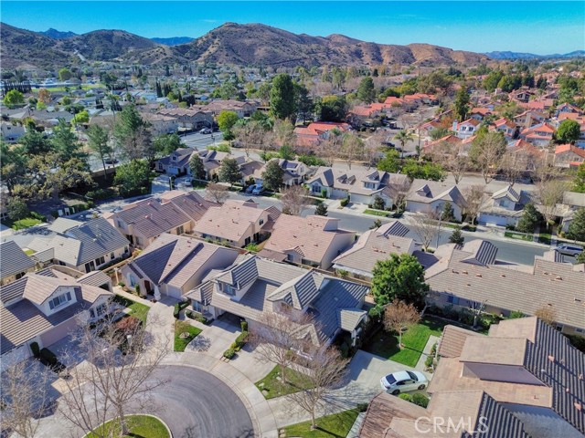 Detail Gallery Image 4 of 49 For 2053 Laurelwood Ave, Simi Valley,  CA 93063 - 2 Beds | 2/1 Baths