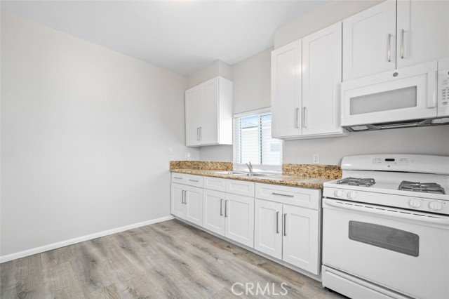 Detail Gallery Image 14 of 16 For 112 W Adele St #C1,  Anaheim,  CA 92805 - 2 Beds | 1 Baths