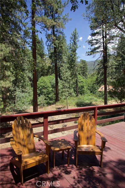 54050 Pine Crest Avenue, Idyllwild CA: https://media.crmls.org/medias/d4656bae-454c-4b61-829a-f3e0296d1329.jpg