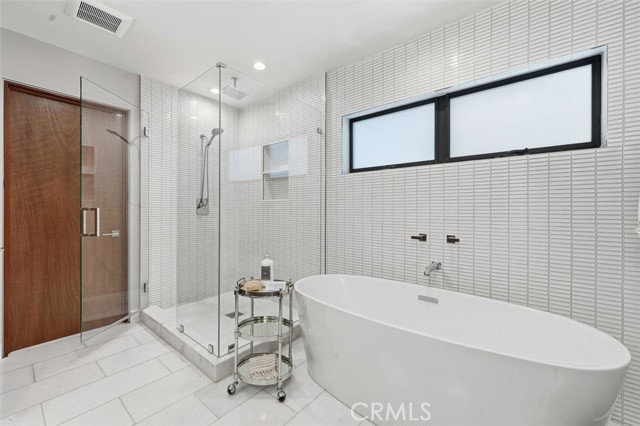 Image 27 of 49 For 959 5th Street  A