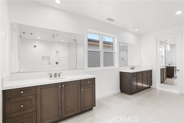 Detail Gallery Image 12 of 49 For 20120 W Marlow Ln, Porter Ranch,  CA 91326 - 5 Beds | 5/1 Baths