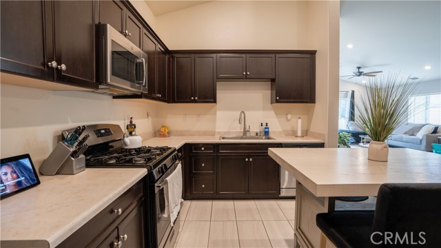 Detail Gallery Image 9 of 28 For 1133 Avenida Del Rio, San Jacinto,  CA 92582 - 3 Beds | 2 Baths