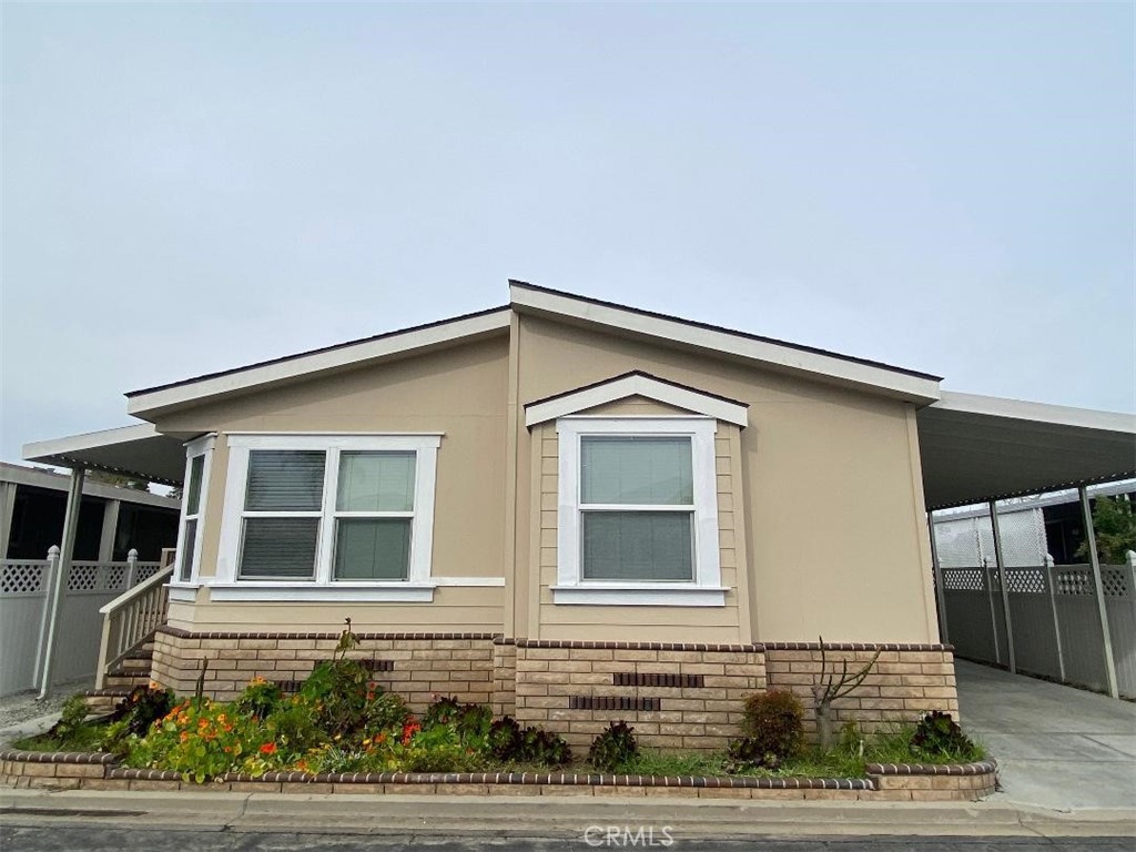 10550 Western 136, Stanton, CA 90680