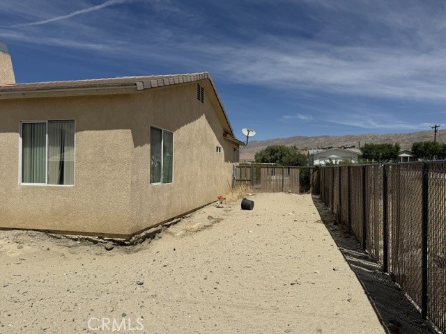 https://media.crmls.org/medias/d4675bf2-f18f-4d3b-ab13-c8d1ec017dc6.jpg?preset=X-Large
