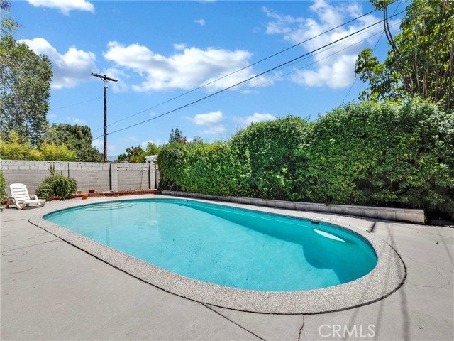 Detail Gallery Image 22 of 32 For 9952 Noble Ave, –,  CA 91345 - 4 Beds | 2 Baths