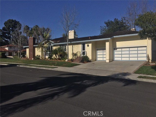 3 car attached garage on side of home, with separate entry door to kitchen 3 car attached garage on side of home, with separate entry door to kitchen