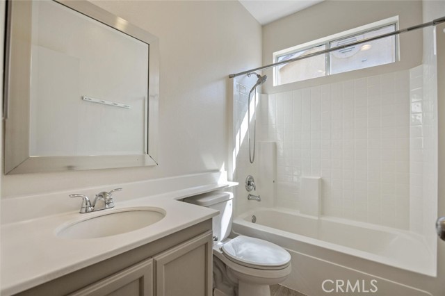 Detail Gallery Image 29 of 43 For 1868 Day Lily Ln, Simi Valley,  CA 93065 - 3 Beds | 2/1 Baths